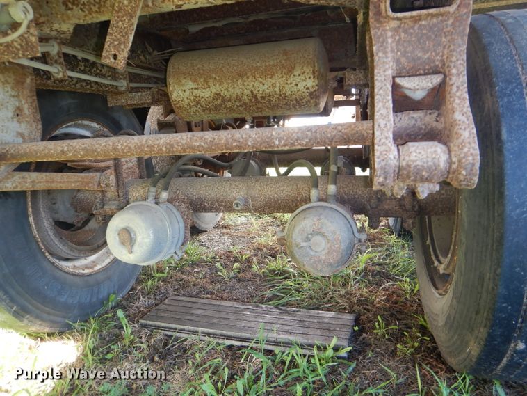 image for item DG4873 1978 Budd NF2S400D53 dry van trailer