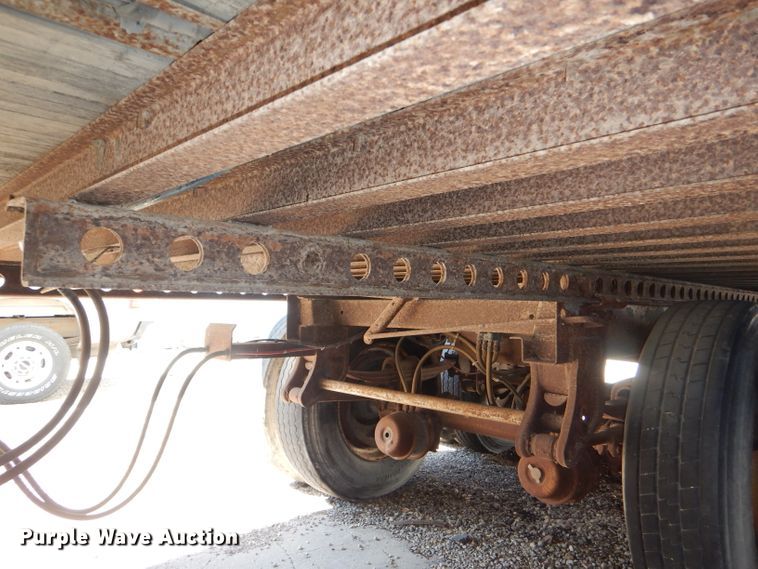 image for item DG4875 1993 Stoughton AVW-535T-S-C dry van trailer