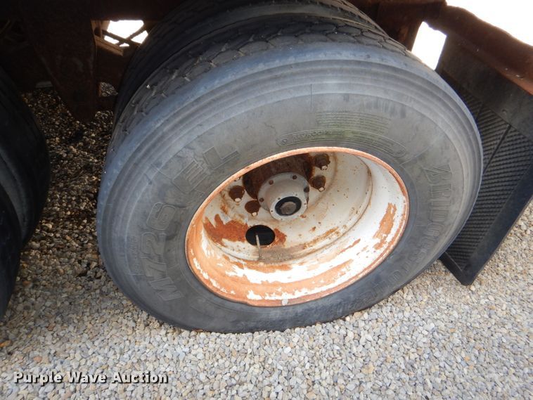 image for item DG4875 1993 Stoughton AVW-535T-S-C dry van trailer