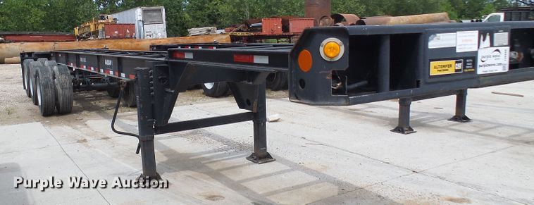 image for item DI0608 2009 Hyundai CGN403-516 flatbed trailer