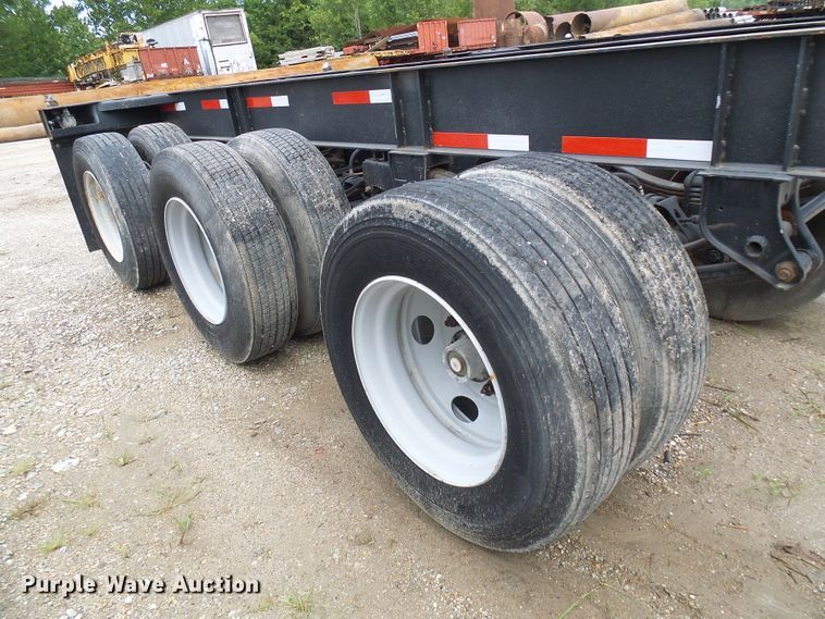 image for item DI0608 2009 Hyundai CGN403-516 flatbed trailer