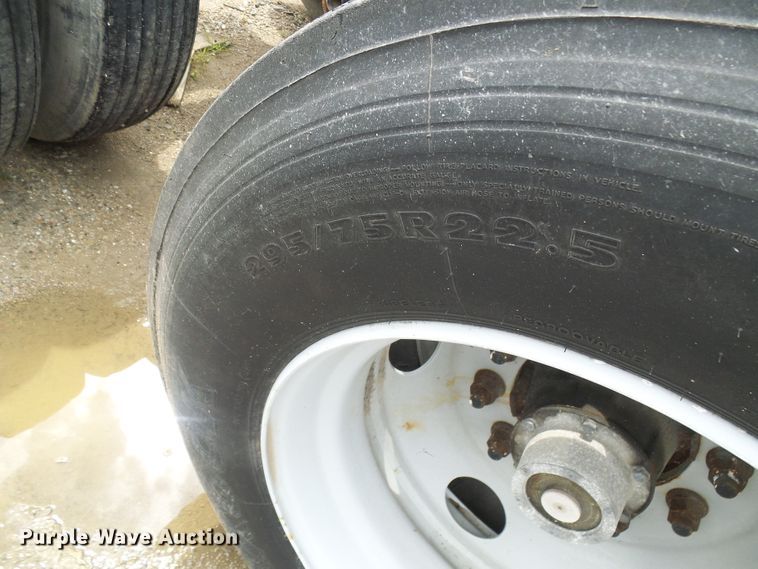 image for item DI0608 2009 Hyundai CGN403-516 flatbed trailer