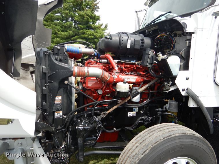 image for item EK9049 2012 Kenworth T800 semi truck