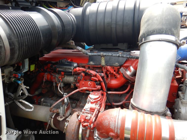 image for item EK9049 2012 Kenworth T800 semi truck