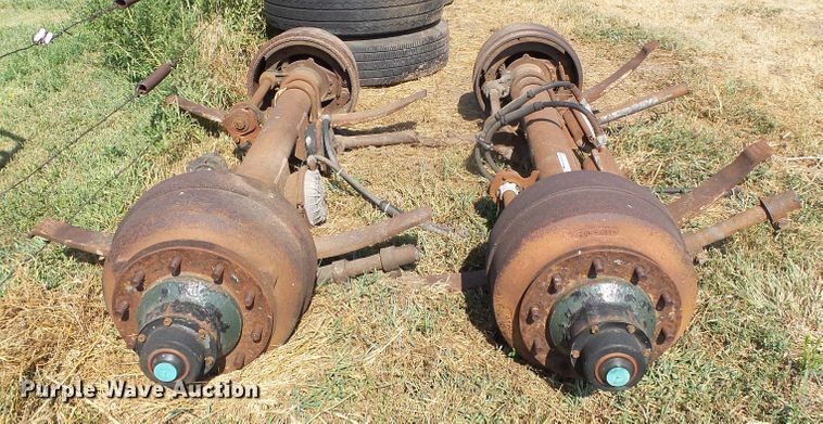 image for item EQ9174 (2) axles
