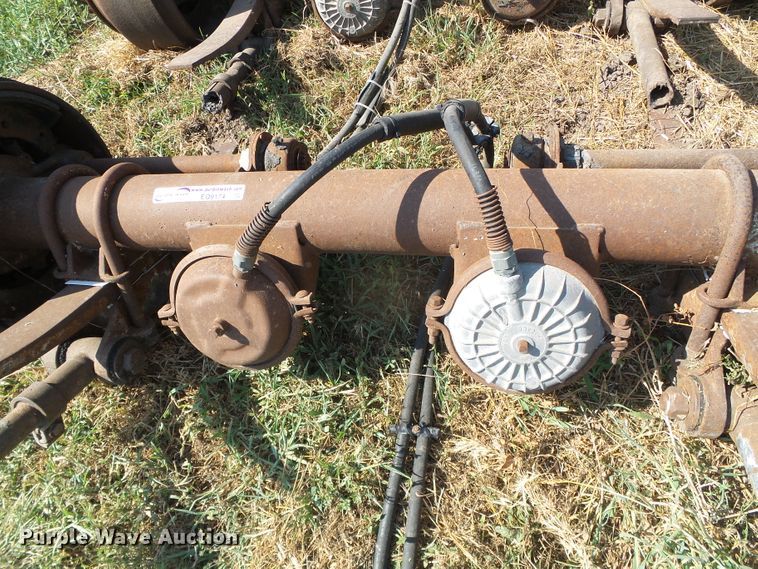 image for item EQ9174 (2) axles