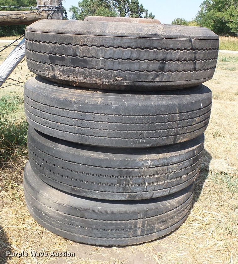 image for item EQ9174 (2) axles