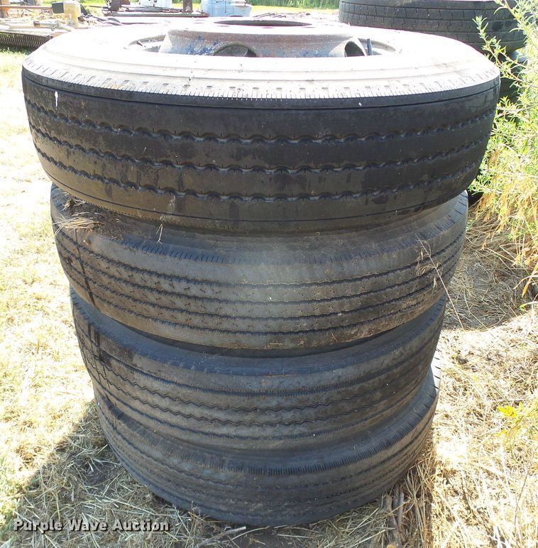 image for item EQ9174 (2) axles