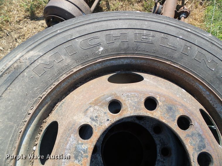 image for item EQ9174 (2) axles