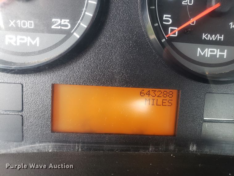 image for item ET9843 2013 International ProStar semi truck