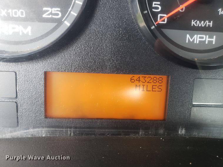 image for item ET9843 2013 International ProStar semi truck