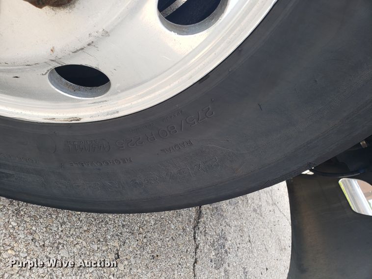 image for item ET9843 2013 International ProStar semi truck