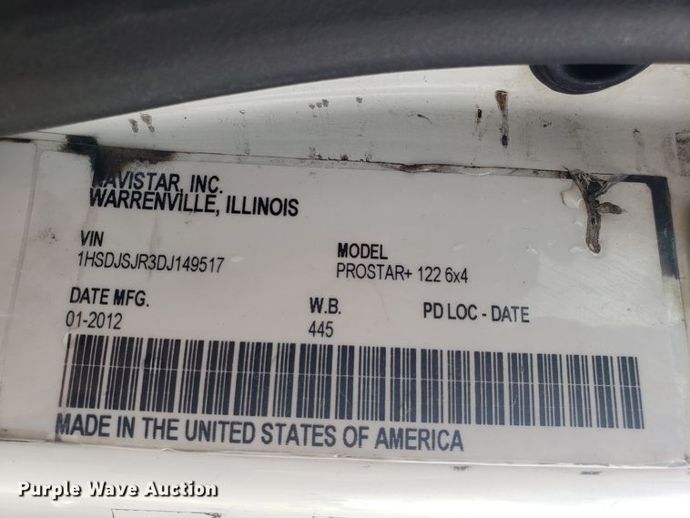 image for item ET9843 2013 International ProStar semi truck