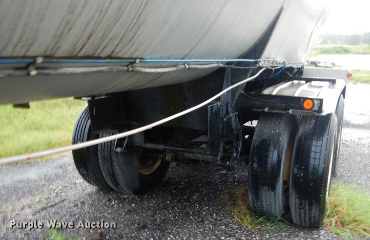 image for item FC9824 1998 Acro asphalt trailer