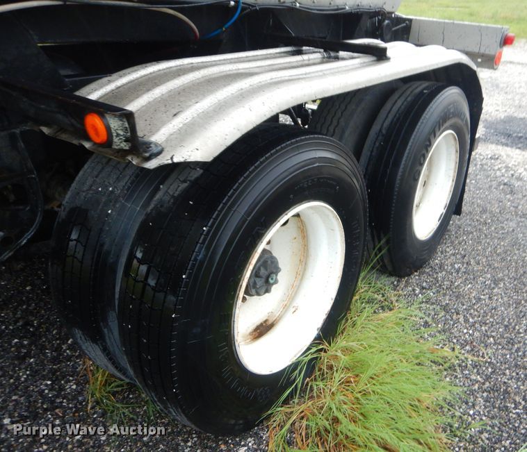 image for item FC9824 1998 Acro asphalt trailer