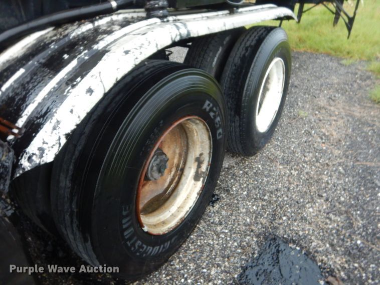 image for item FC9824 1998 Acro asphalt trailer