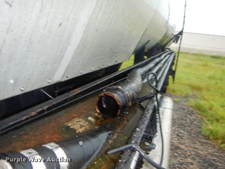 image for item FC9824 1998 Acro asphalt trailer