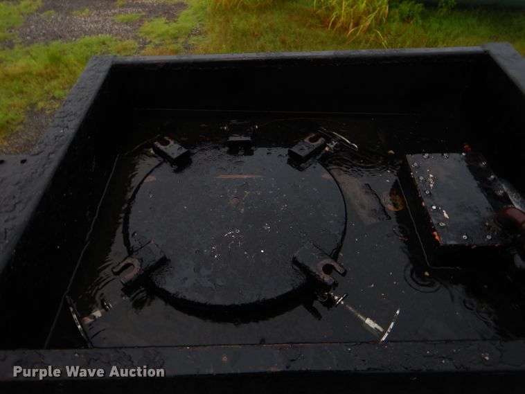 image for item FC9824 1998 Acro asphalt trailer