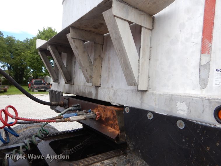 image for item FC9842 1989 Corn end dump trailer