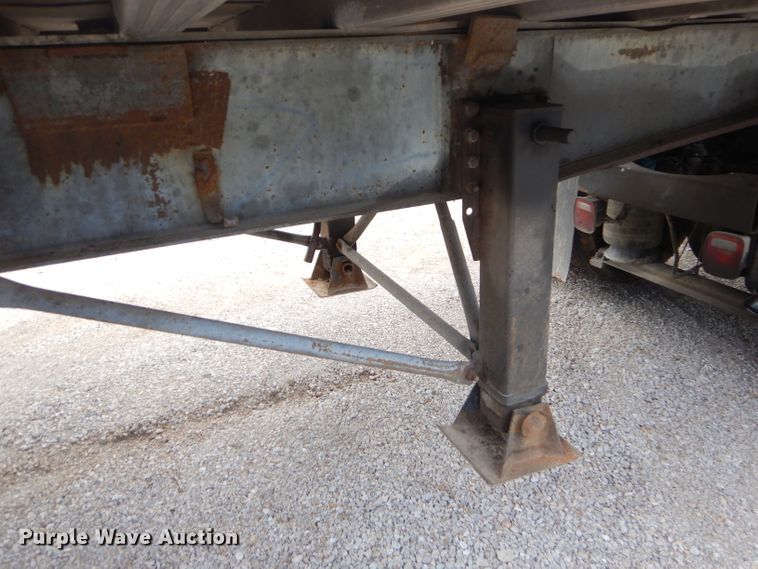 image for item FC9842 1989 Corn end dump trailer