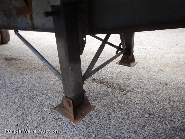 image for item FC9842 1989 Corn end dump trailer