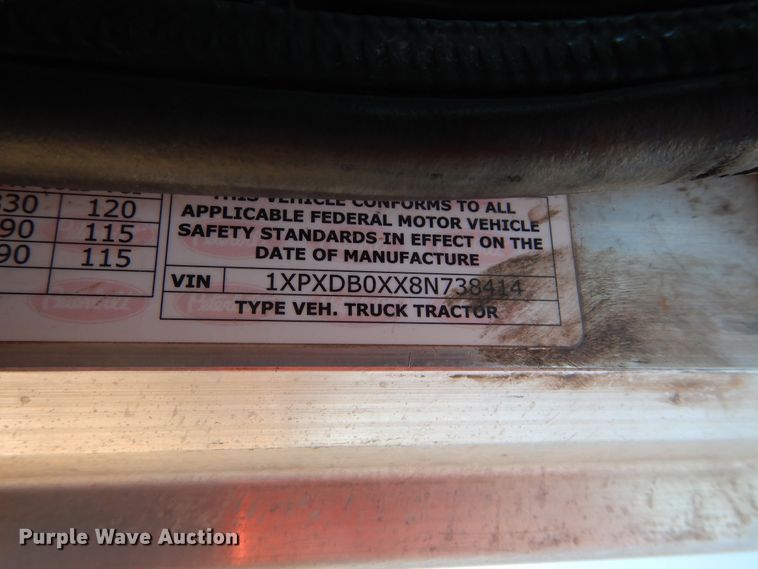 image for item FI9974 2008 Peterbilt 389 semi truck