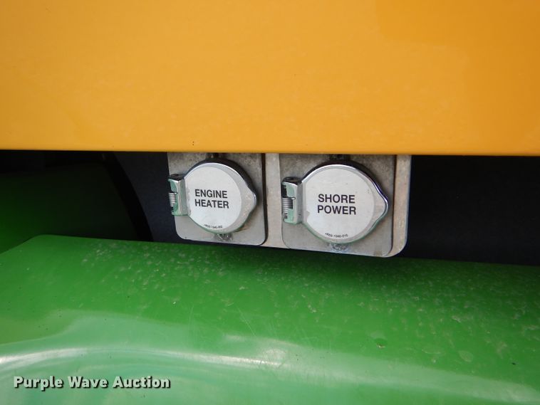 image for item FY9734 2014 Peterbilt 579 semi truck