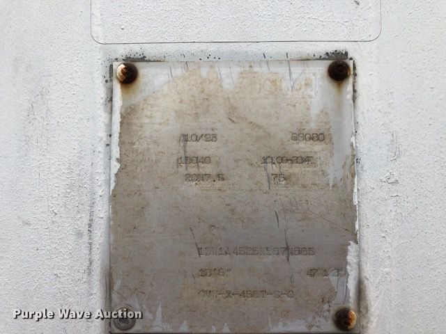 image for item G1879 1994 Stoughton dry van trailer