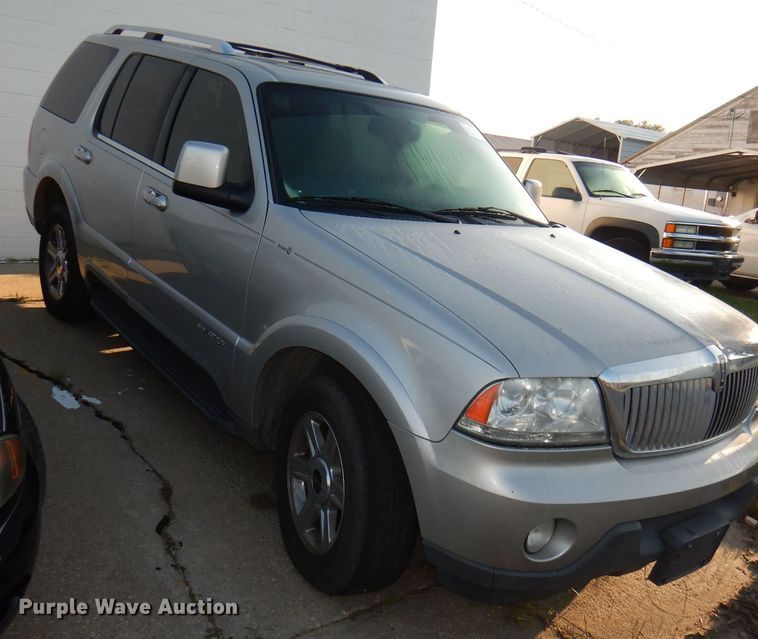 image for item DE4086 2005 Lincoln Aviator SUV