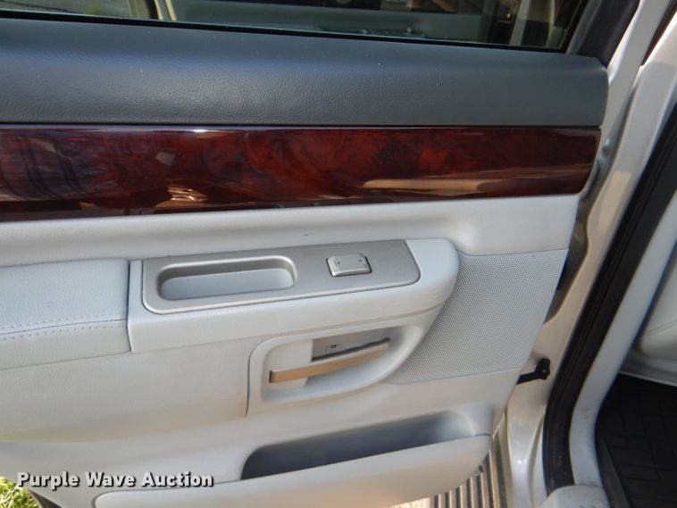 image for item DE4086 2005 Lincoln Aviator SUV