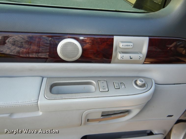 image for item DE4086 2005 Lincoln Aviator SUV