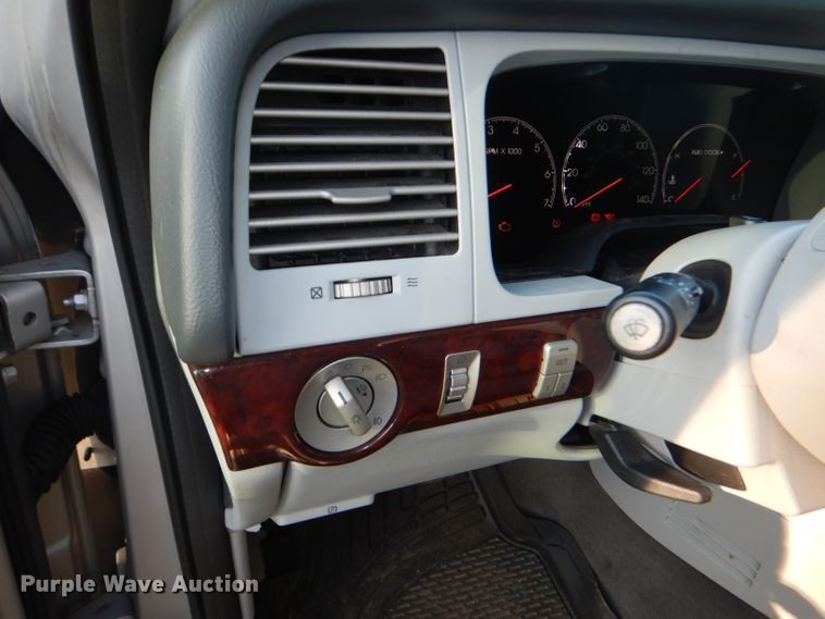 image for item DE4086 2005 Lincoln Aviator SUV