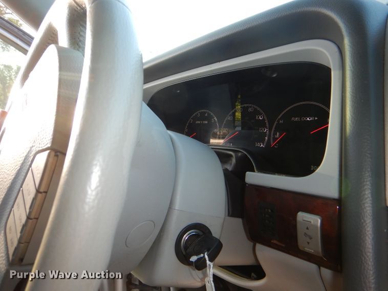 image for item DE4086 2005 Lincoln Aviator SUV