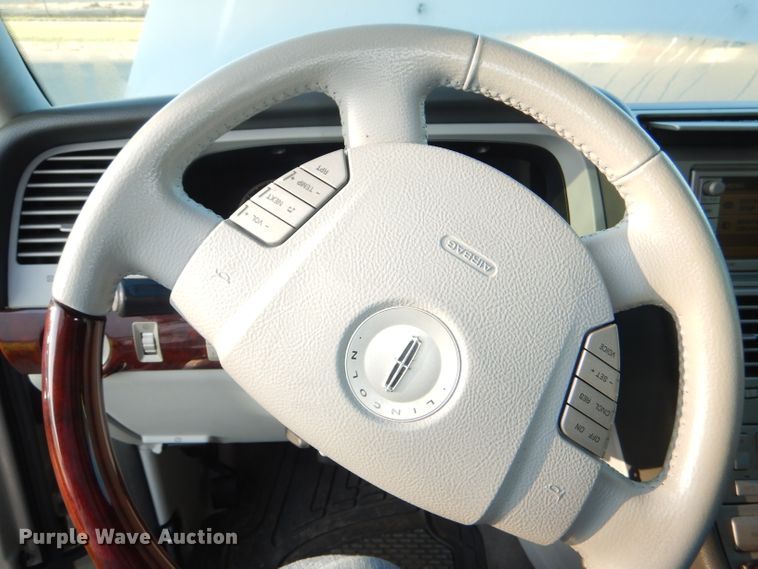 image for item DE4086 2005 Lincoln Aviator SUV