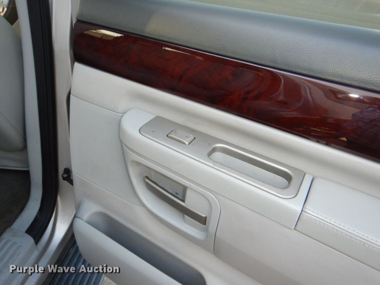 image for item DE4086 2005 Lincoln Aviator SUV