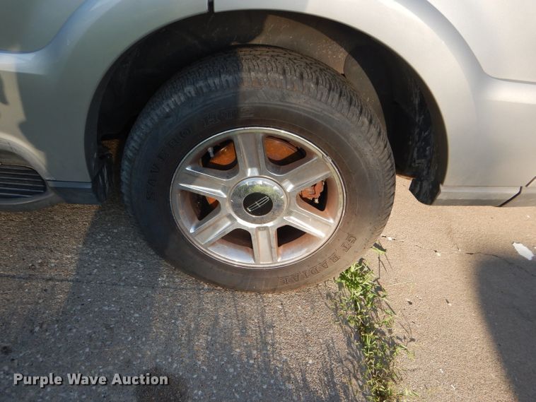 image for item DE4086 2005 Lincoln Aviator SUV