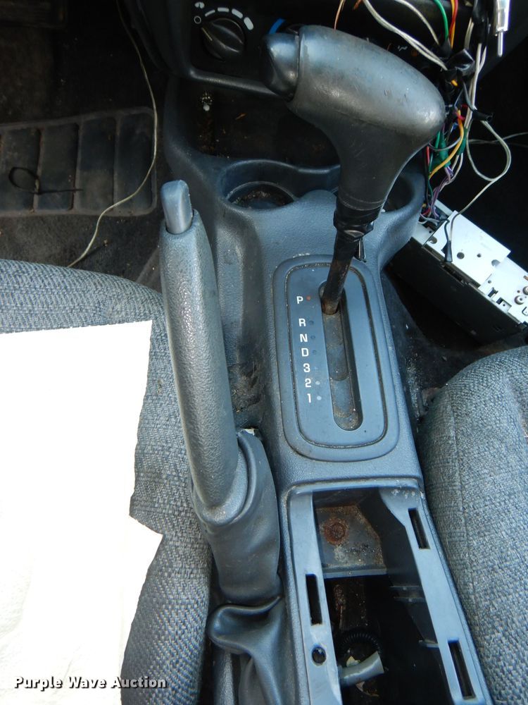 image for item DE4089 2003 Chevrolet Cavalier