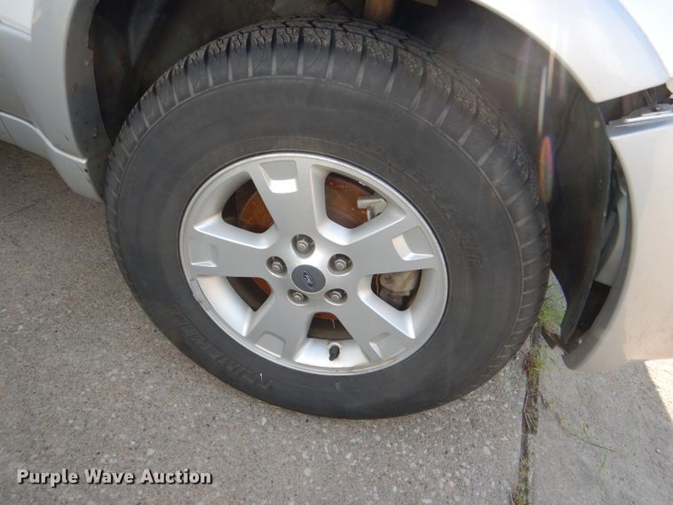 image for item DG4878 2007 Ford Escape XLT SUV