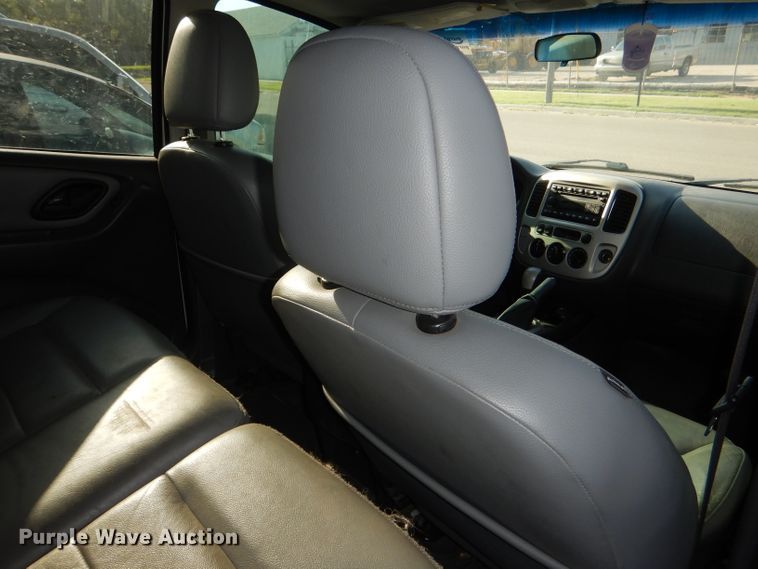 image for item DG4878 2007 Ford Escape XLT SUV