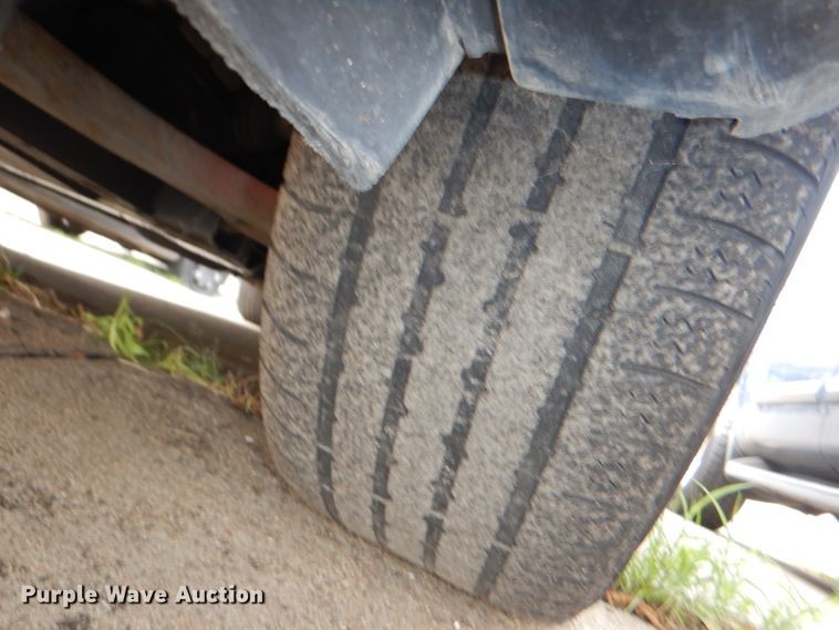 image for item DG4881 2004 Pontiac Grand Prix GT