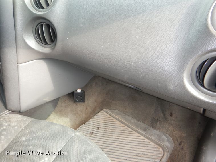 image for item DG4881 2004 Pontiac Grand Prix GT