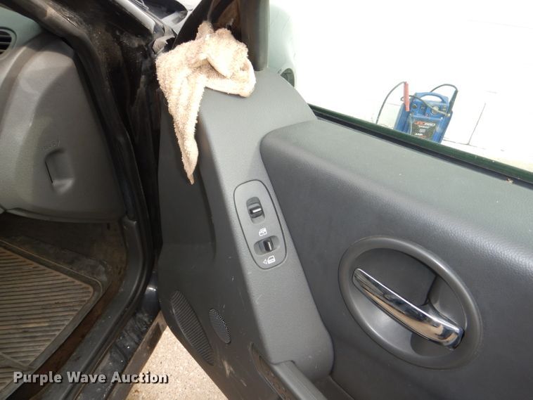 image for item DG4881 2004 Pontiac Grand Prix GT