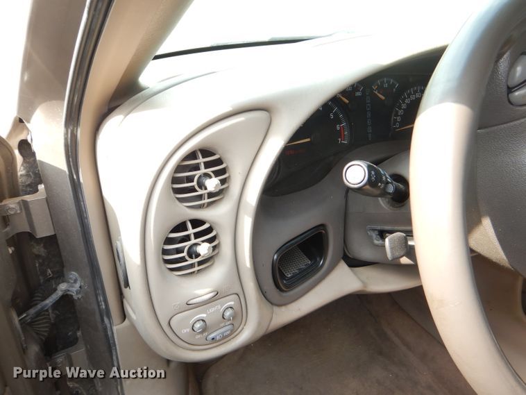 image for item DG4883 2002 Pontiac Bonneville SLE