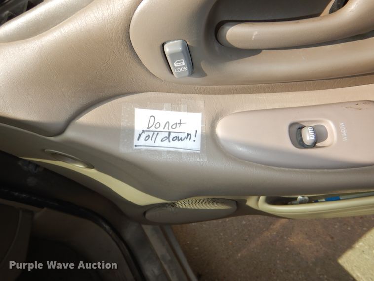 image for item DG4883 2002 Pontiac Bonneville SLE