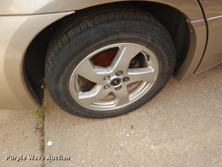 image for item DG4883 2002 Pontiac Bonneville SLE