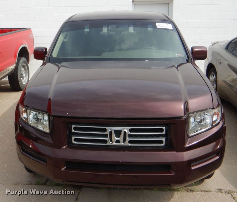 image for item DG4884 2008 Honda Ridgeline Crew Cab pickup truck