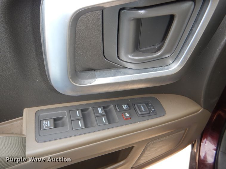 image for item DG4884 2008 Honda Ridgeline Crew Cab pickup truck