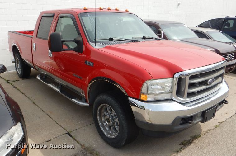 image for item DG4885 2002 Ford F250 Super Duty Crew Cab pickup truck