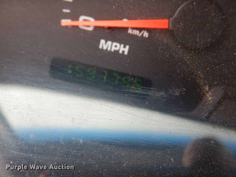 image for item DG4885 2002 Ford F250 Super Duty Crew Cab pickup truck