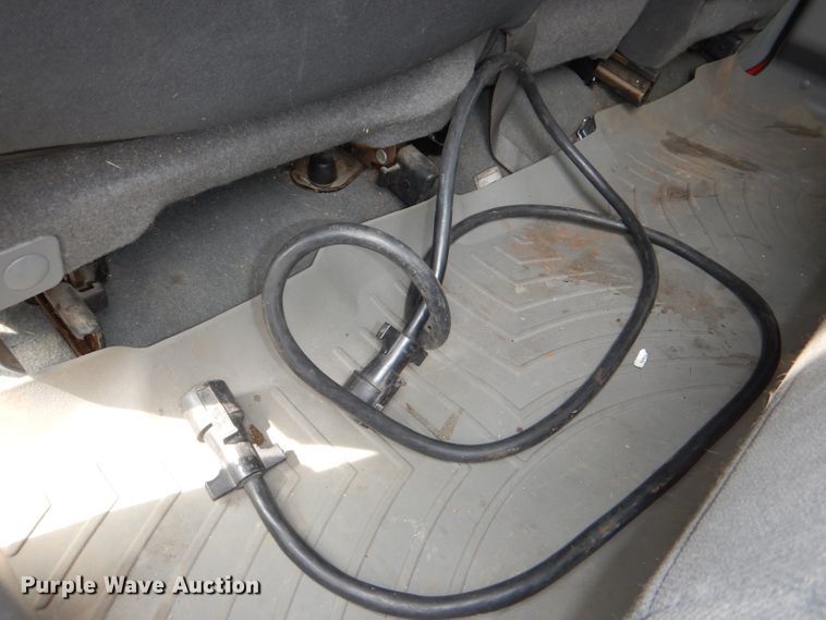 image for item DG4885 2002 Ford F250 Super Duty Crew Cab pickup truck